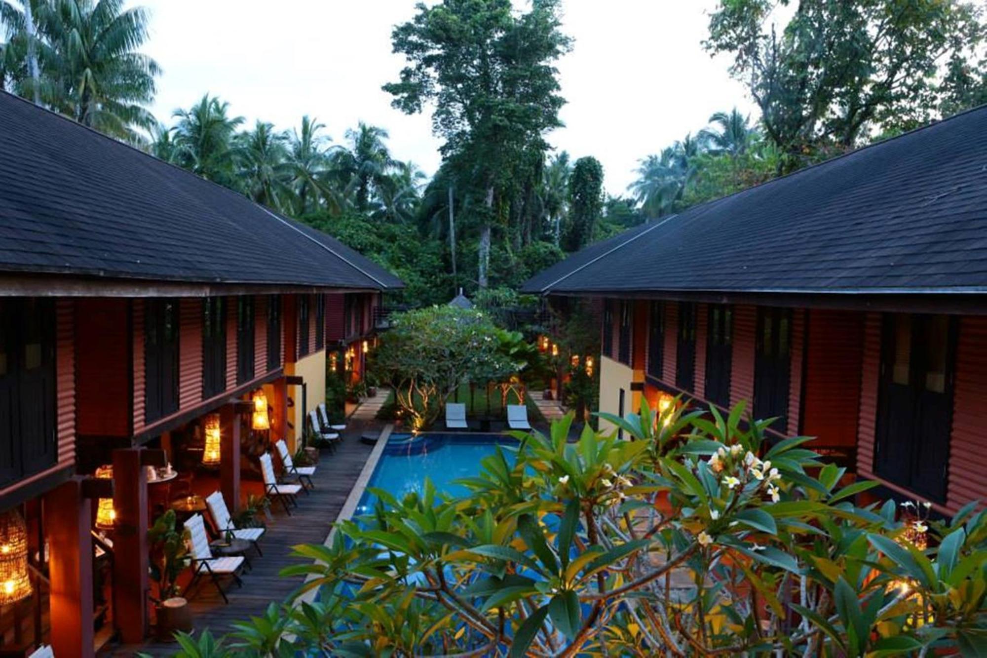 The Village House Santubong Exterior photo