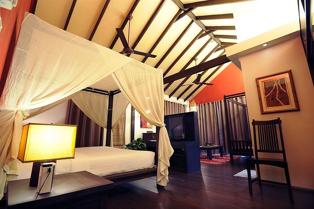 The Village House Santubong Exterior photo